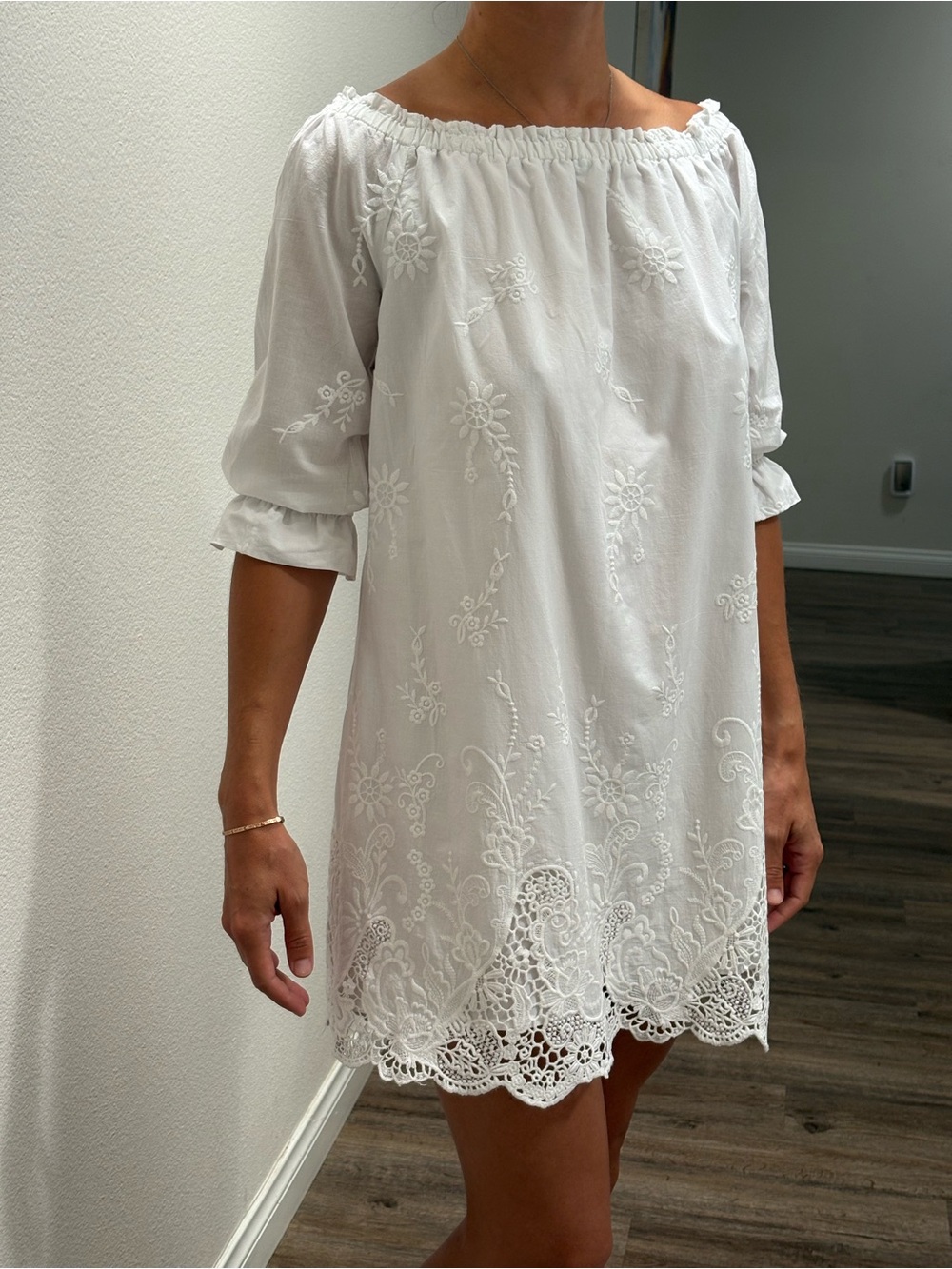 Abercrombie & Fitch Cotton White Embroidered Off-Shoulder Mini Dress